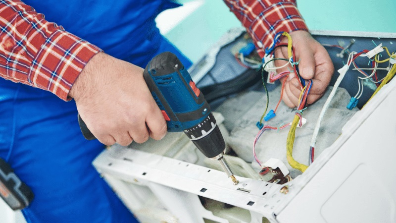 Şişli Beko Beko çamaşır makinesi kart tamiri – Su almama arızası orijinal parça ile giderildi. - Teknik servis örneği